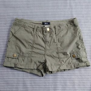 BDG Army Green Shorts Sz 2